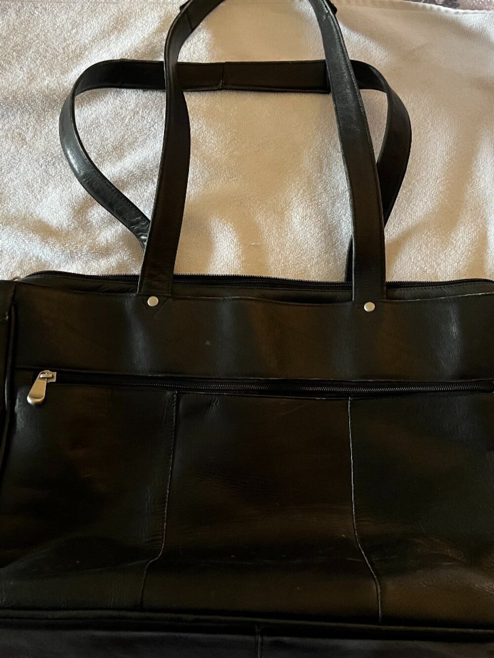 DAVID KING Women's Multi Pocket Black Leather Handbag - Pre-owned